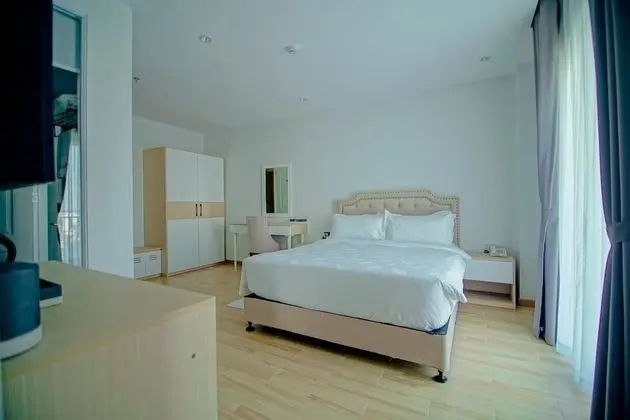 Premier Oda, Balkon, Nehir Manzaralı