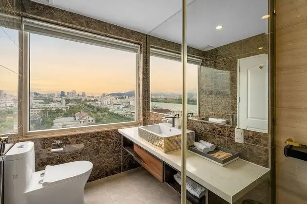 Premier Oda, Balkon, Nehir Manzaralı