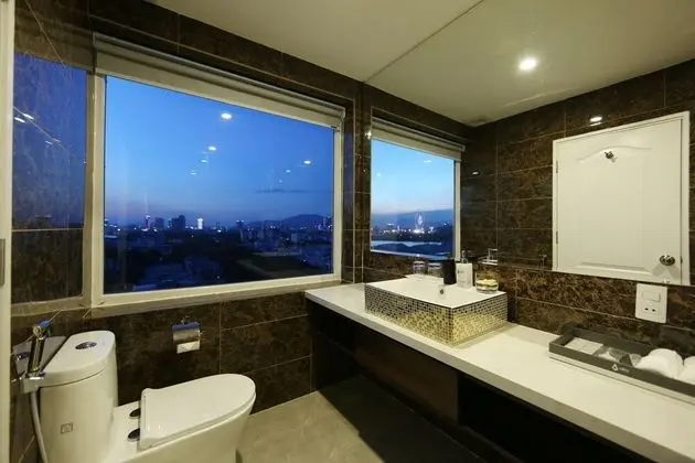 Premier Oda, Balkon, Nehir Manzaralı