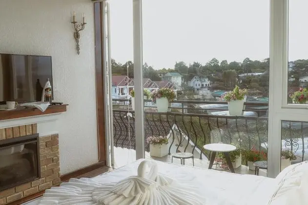 Premier Deluxe Balcony