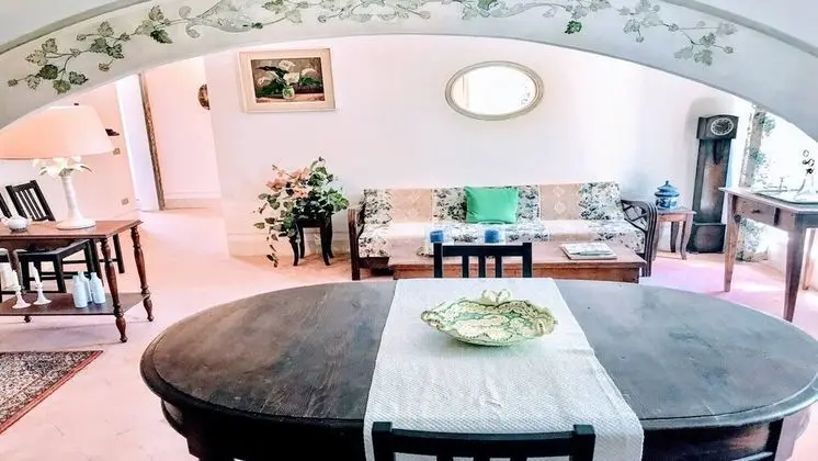 Ev, 5 Yatak Odası, Şömine