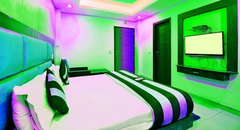 Deluxe Tek Büyük Yataklı Oda, Sigara İçilebilir, Şehir Manzaralı