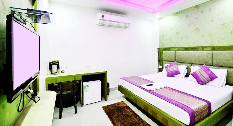 Deluxe Tek Büyük Yataklı Oda, Sigara İçilebilir, Şehir Manzaralı