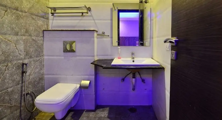 Deluxe Tek Büyük Yataklı Oda, Sigara İçilebilir, Şehir Manzaralı