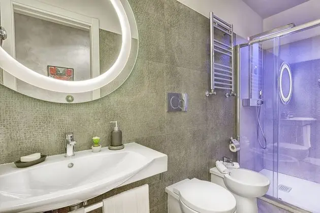 Deluxe Üç Kişilik Oda