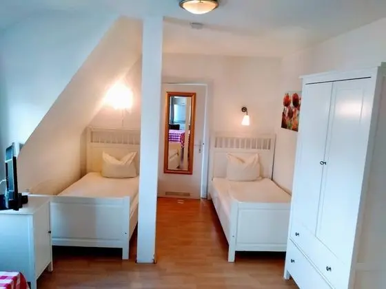 Basic İki Ayrı Yataklı Oda