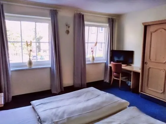 Basic Tek Büyük Yataklı Oda