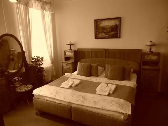 Standard Tek Büyük Yataklı Oda