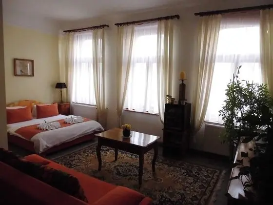 Standard Tek Büyük Yataklı Oda