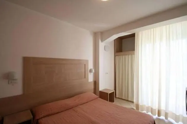 Comfort Tek Büyük Yataklı Oda, Deniz Manzaralı