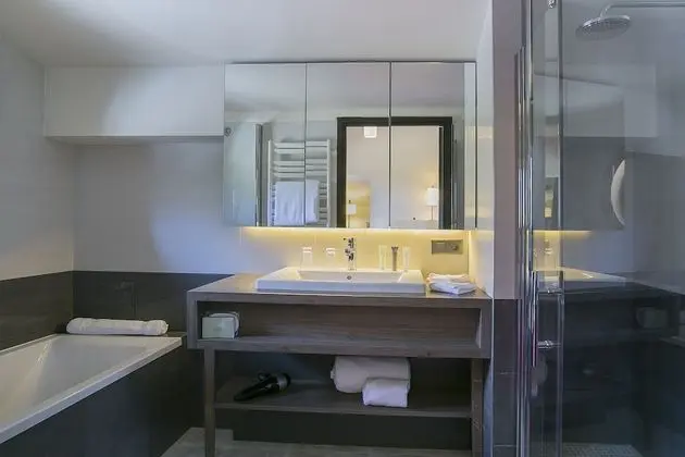 Classic Tek Büyük Yataklı Oda