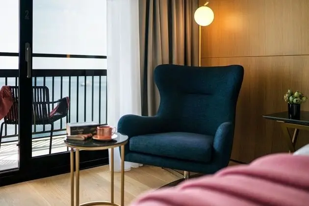 Deluxe Tek Büyük Yataklı Oda, Balkon, Deniz Manzaralı