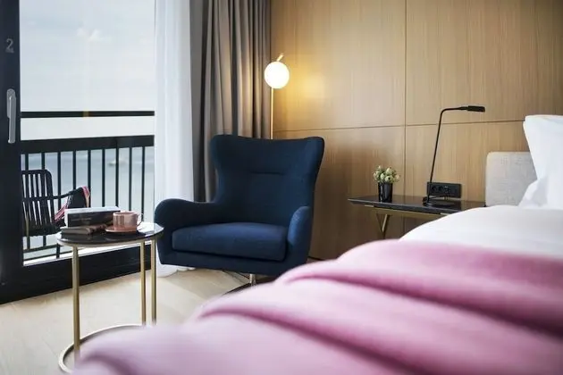 Deluxe Tek Büyük Yataklı Oda, Balkon, Deniz Manzaralı