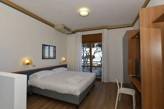 Junior Süit, Balkon, Deniz Manzaralı (up to 4 people)