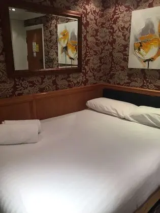 Tek Kişilik Oda, Banyolu/Duşlu