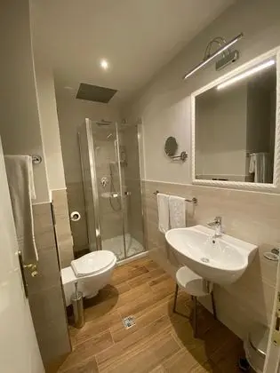 Tek Büyük Yataklı Oda, Deniz Manzaralı (Elegance)