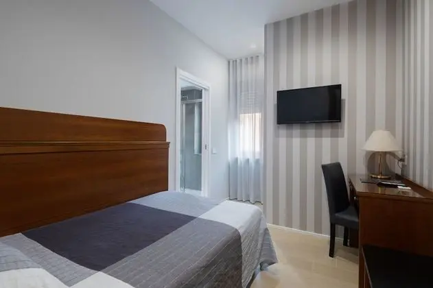 Tek Büyük veya İki Ayrı Yataklı Oda