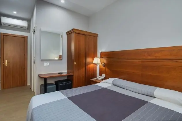 Tek Büyük veya İki Ayrı Yataklı Oda