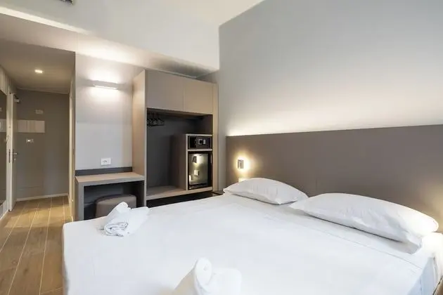 Tek Büyük veya İki Ayrı Yataklı Oda