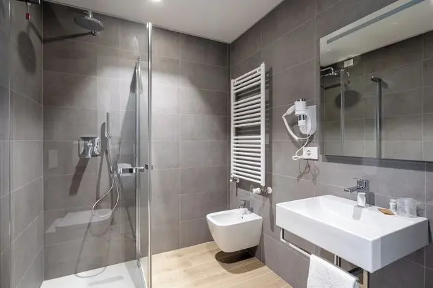 Tek Büyük veya İki Ayrı Yataklı Oda