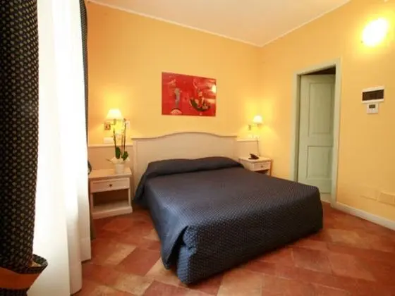 Üç Kişilik Oda, Göl Manzaralı