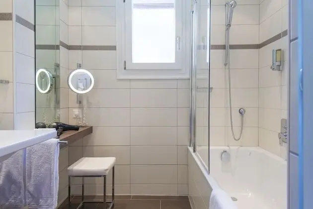 Deluxe Tek Büyük Yataklı Oda, 2 Tek Kişilik Yatak, Balkon, Dağ Manzaralı