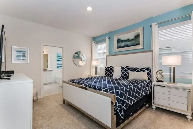 Villa (7041OAKWOOD)