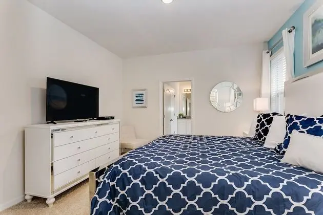 Villa (7041OAKWOOD)