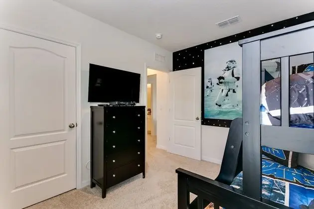 Villa (7041OAKWOOD)