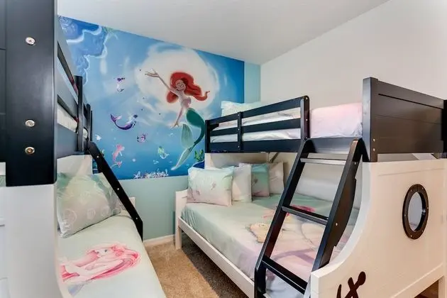 Villa (7041OAKWOOD)