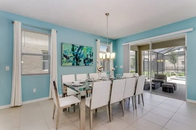 Villa (7041OAKWOOD)