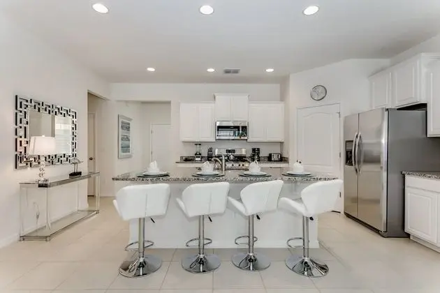 Villa (7041OAKWOOD)
