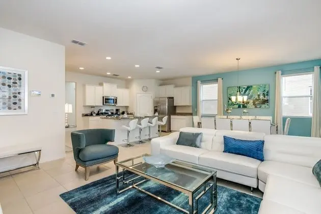 Villa (7041OAKWOOD)