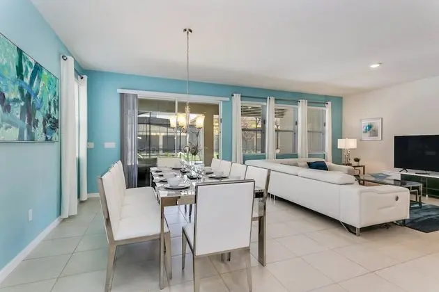 Villa (7041OAKWOOD)