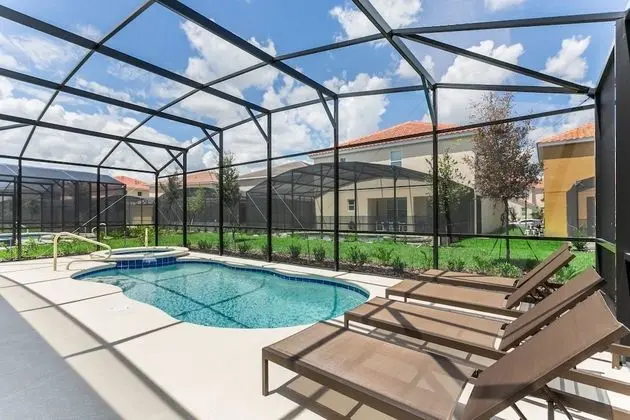 Villa (7041OAKWOOD)