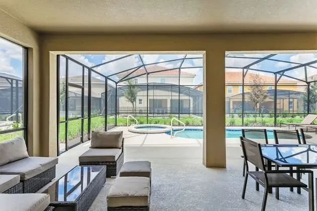 Villa (7041OAKWOOD)