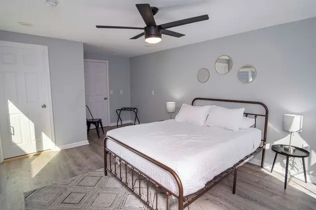 Ev (5 Bedrooms)