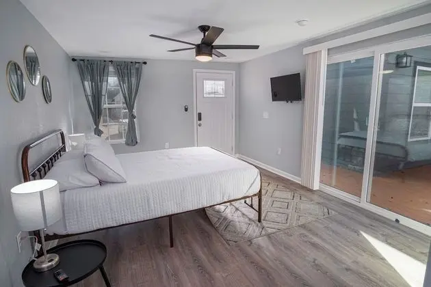 Ev (5 Bedrooms)