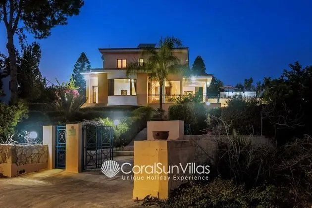 Villa, 5 Yatak Odası, Sigara İçilebilir, Sauna