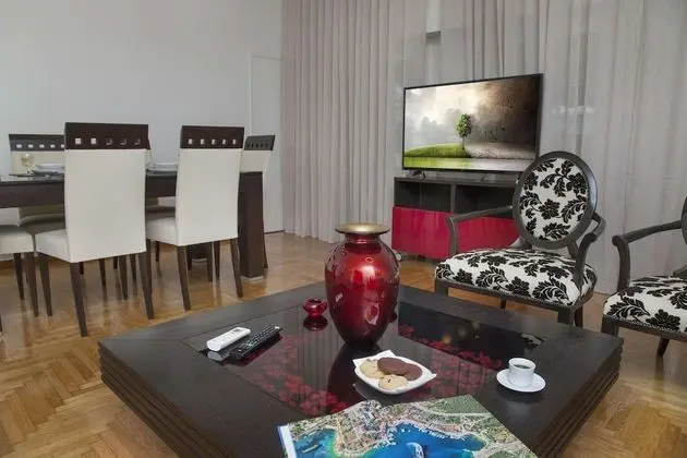 Çatı Katı Süiti (Penthouse)