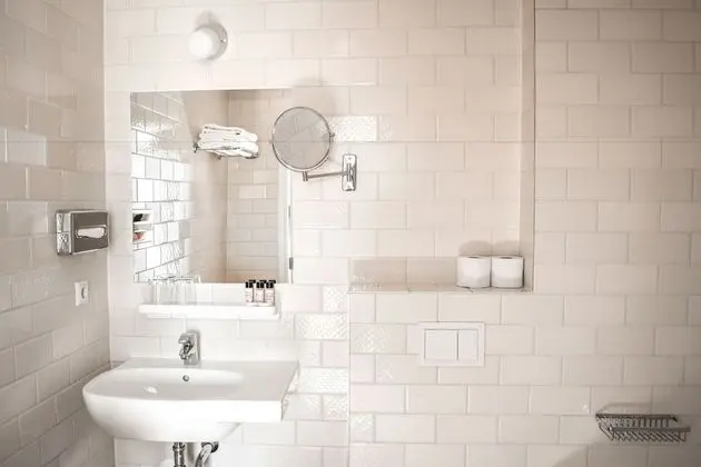 Comfort Tek Büyük veya İki Ayrı Yataklı Oda