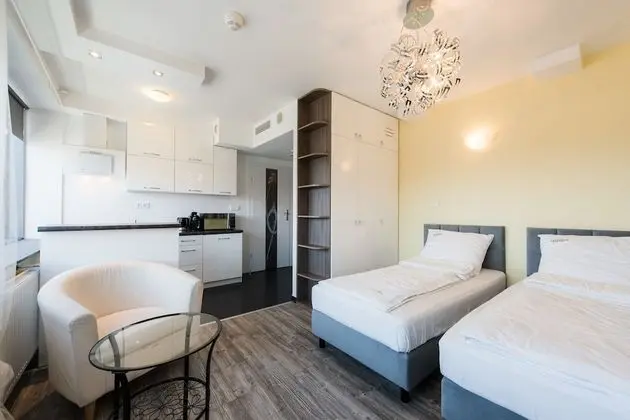 Superior Stüdyo (for 2 people)