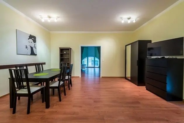 Superior Apart Daire, Şehir Manzaralı