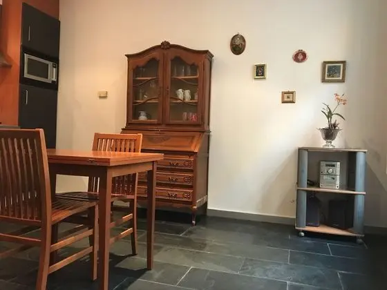 Exclusive Stüdyo Süit