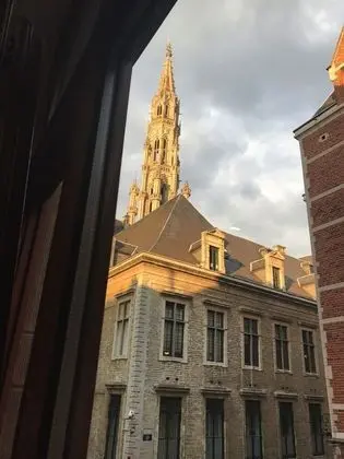 Exclusive Stüdyo Süit