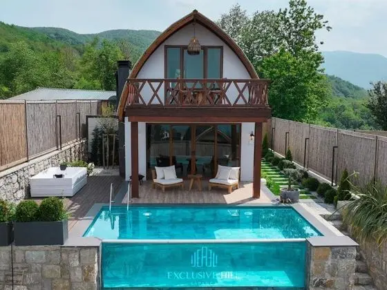 Deluxe Bungalow 2+1, Göl Manzaralı, Özel Havuzlu
