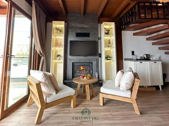 Deluxe Bungalow 2+1, Göl Manzaralı, Özel Havuzlu