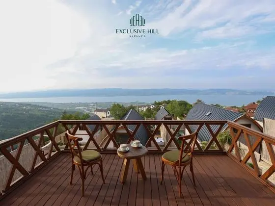 Deluxe Bungalow 2+1, Göl Manzaralı, Özel Havuzlu