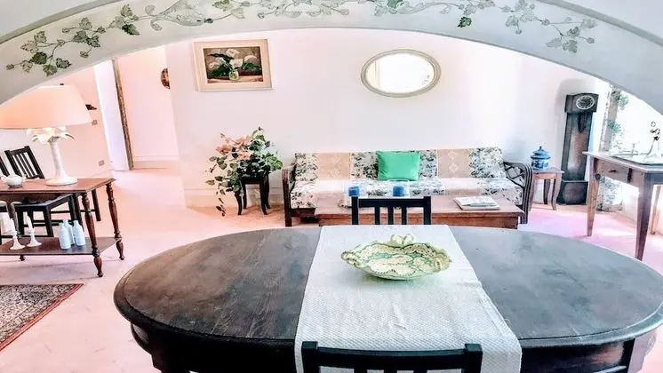 Ev, 5 Yatak Odası, Şömine