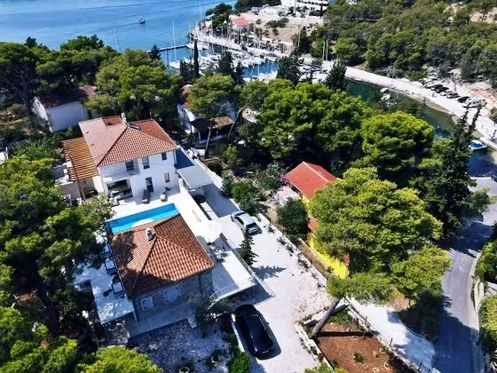 Villa, 6 Yatak Odası, Engellilere Uygun, Balkon